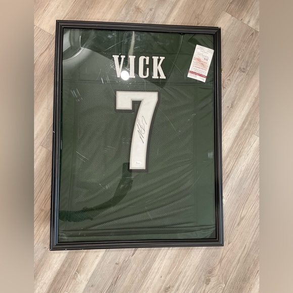 Autographed/Signed #7 MICHAEL MIKE VICK Philly Eagles Kelly Green